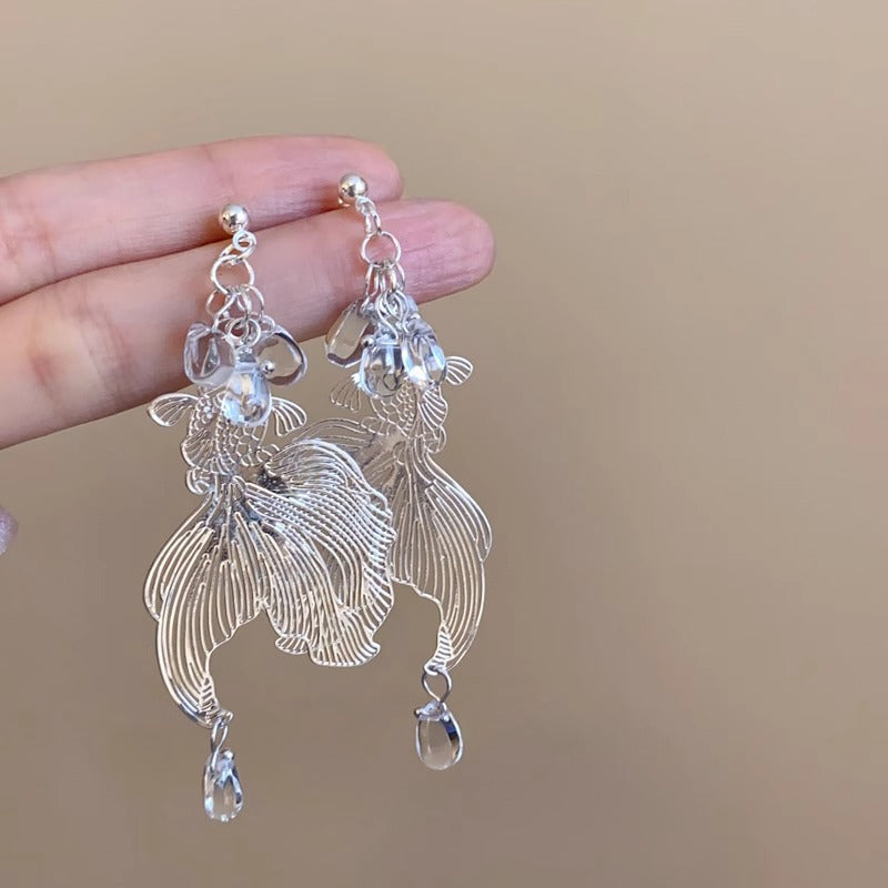 Upea Hopea Korvarengas päivittäiseen käyttöön