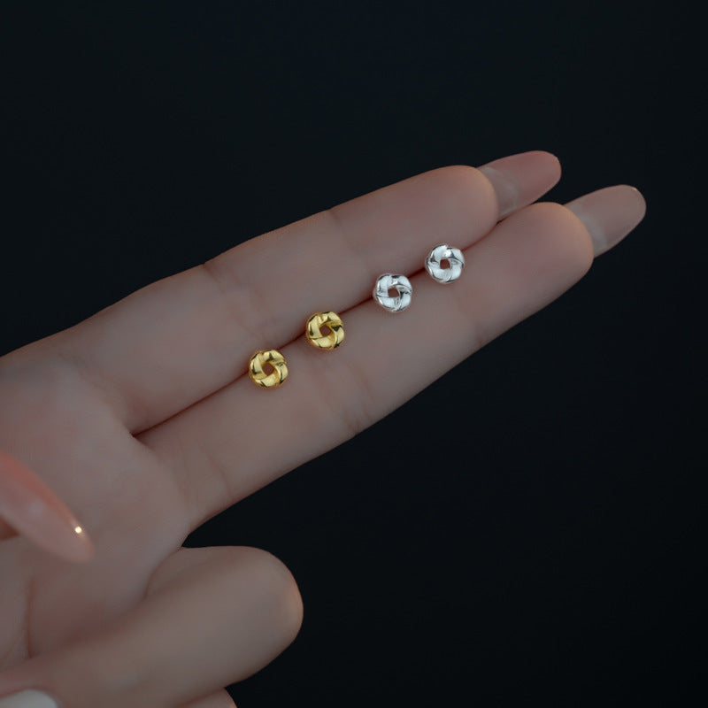 Hurmaava Korvarengas jokaiseen tilaisuuteen