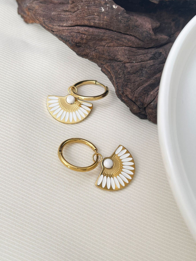 Herkkä käsityö Korvarengas