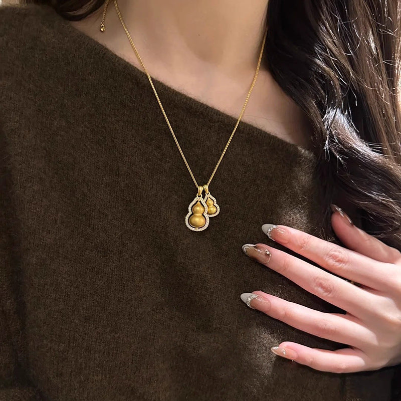 Elegantti Kaulakoru jokaiseen tilaisuuteen