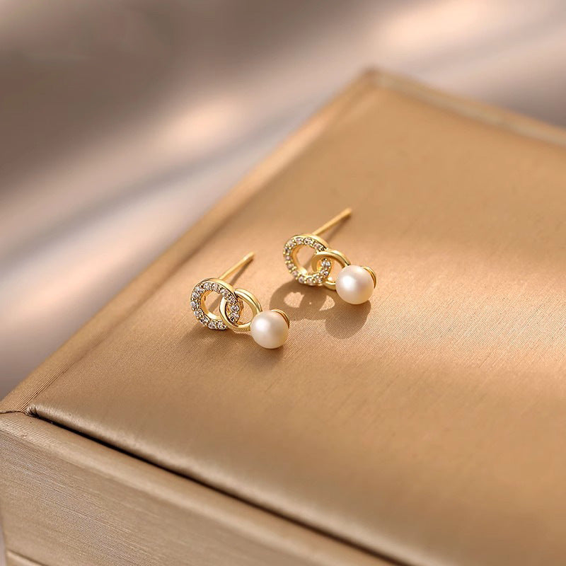 Elegantti Helmi Korvarengas jokaiseen tilaisuuteen