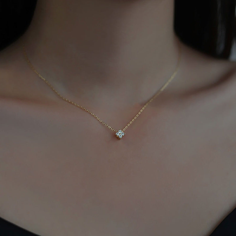 Käsintehty vintage Kaulakoru