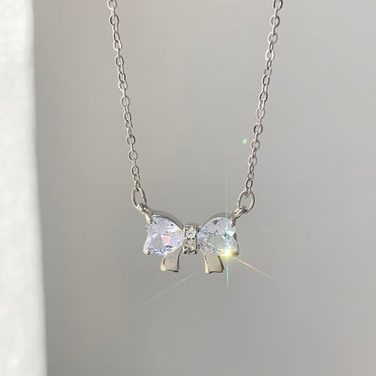 Hurmaava Kaulakoru jokaiseen tilaisuuteen