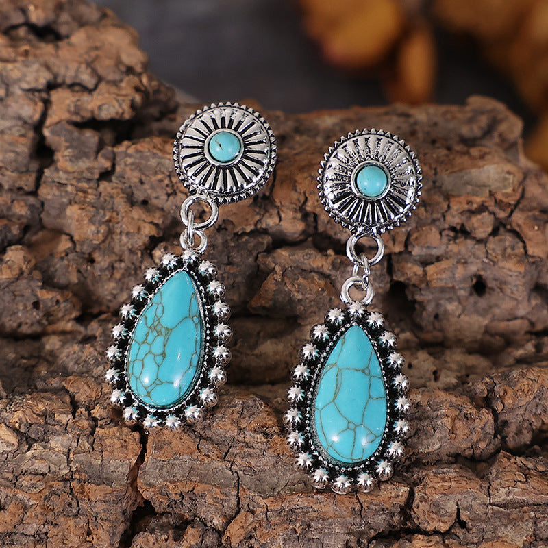 Hurmaava Sormus jokaiseen tilaisuuteen