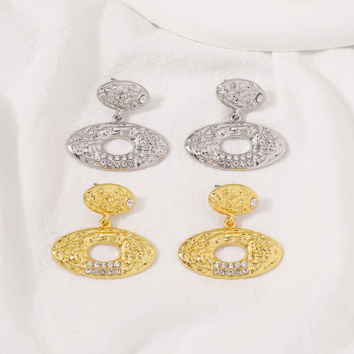 Hurmaava Korvarengas jokaiseen tilaisuuteen