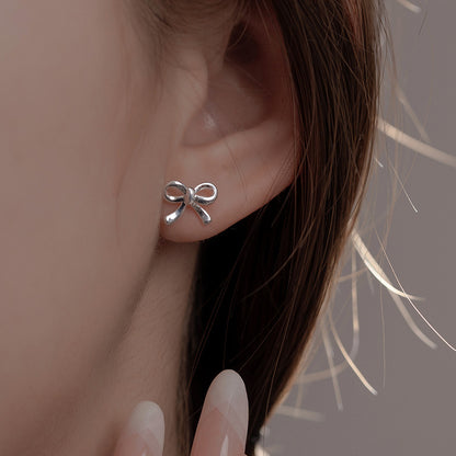 Kaunis Korvarengas ainutlaatuisella tyylillä