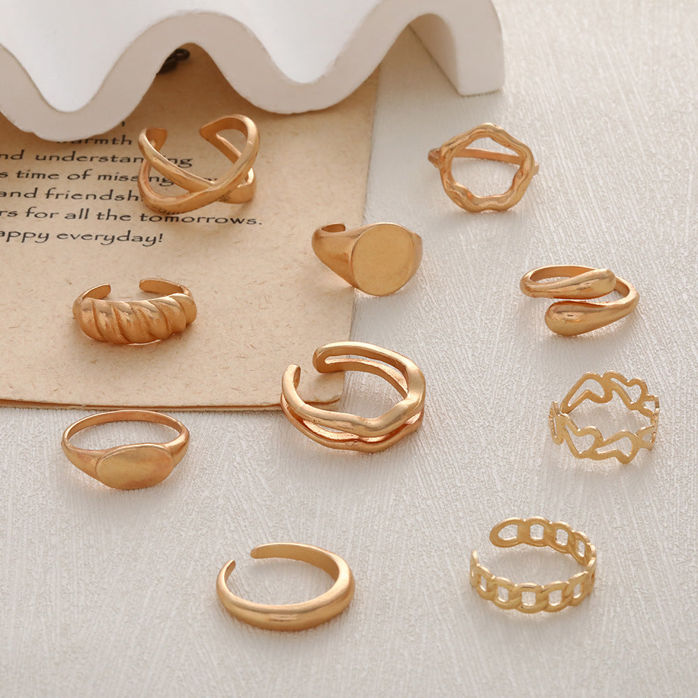 Romanttinen Kulta Sormus erityisiin hetkiin