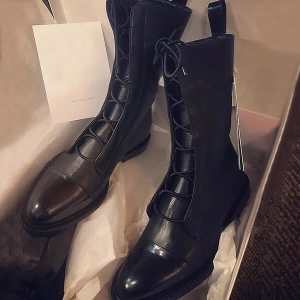 Graceful Orthopedic Boots for Modern Look