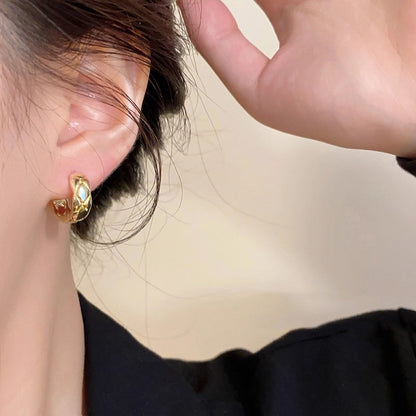 Elegantti Koru jokaiseen tilaisuuteen