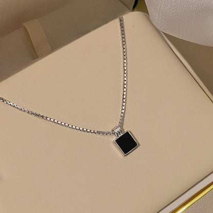 Käsintehty vintage Koru