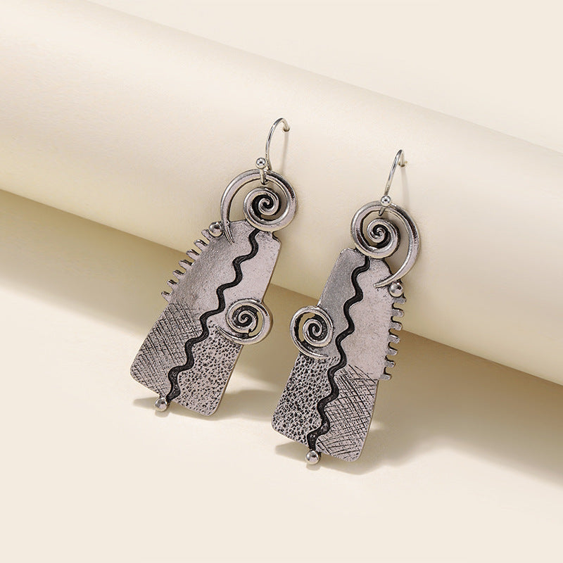 Klassinen Sormus ajattomalla viehätyksellä