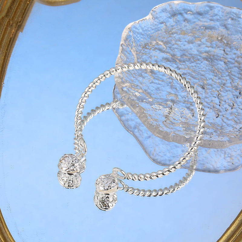 Kaunis Rannekoru ainutlaatuisella tyylillä