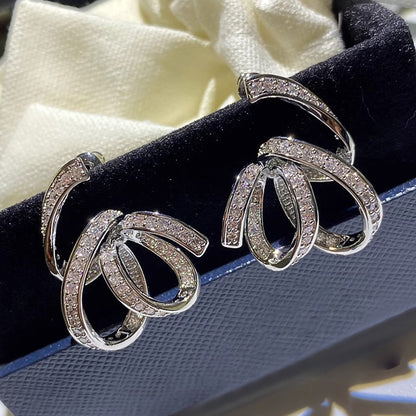 Klassinen Korvarengas ajattomalla viehätyksellä