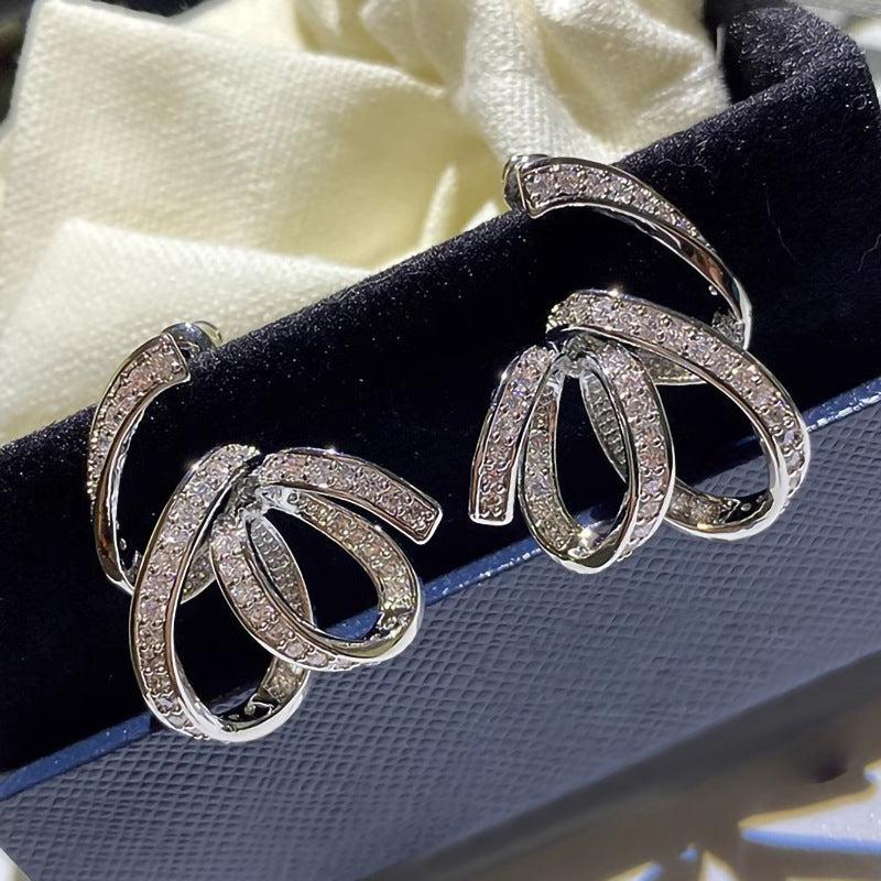 Klassinen Korvarengas ajattomalla viehätyksellä