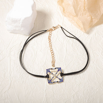 Klassinen Ketju ajattomalla viehätyksellä