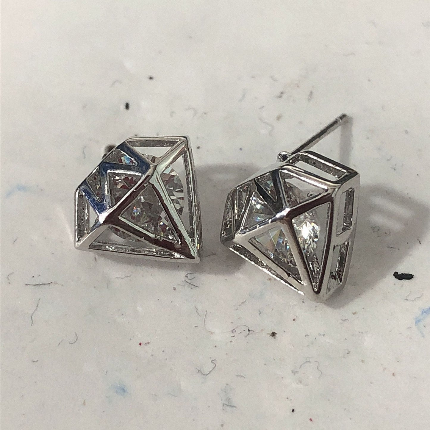 Herkkä käsityö Korvarengas