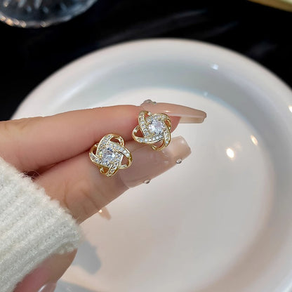 Romanttinen Korvarengas erityisiin hetkiin