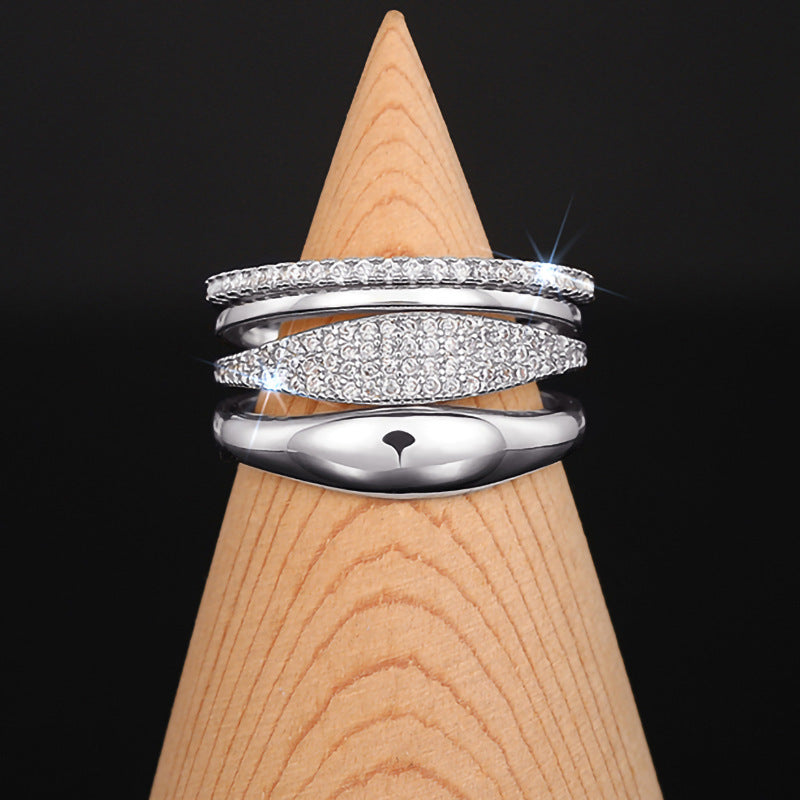 Hurmaava Korusetti jokaiseen tilaisuuteen