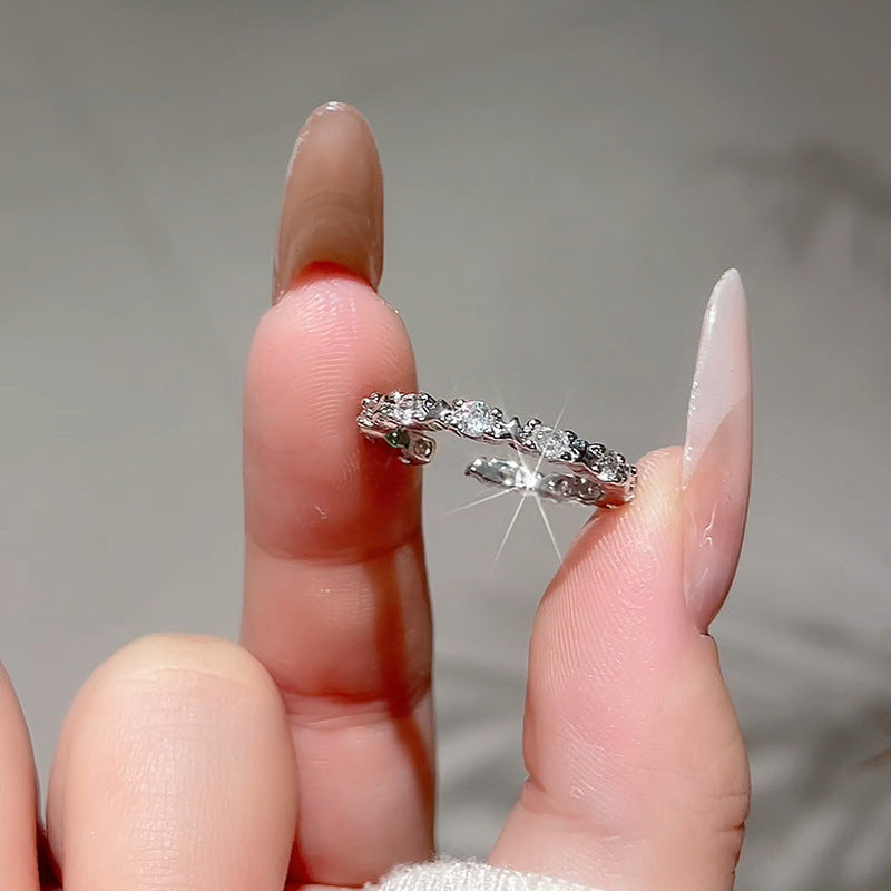 Elegantti Koru jokaiseen tilaisuuteen