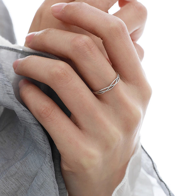 Kaunis Sormus ainutlaatuisella tyylillä