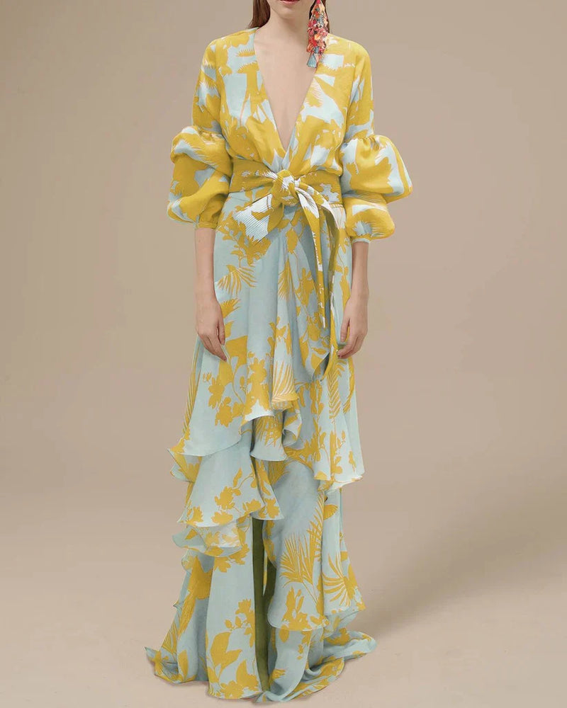 Gracefully Styled Dress for Any Occasion