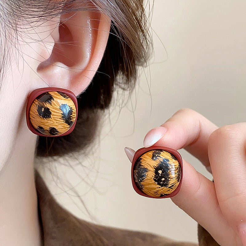 Hurmaava Korvarengas jokaiseen tilaisuuteen