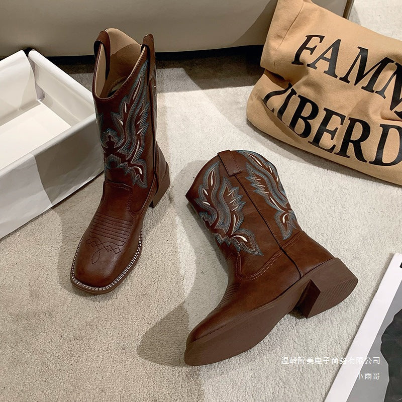 Kauniisti Valmistetut Ortopediset Saappaat