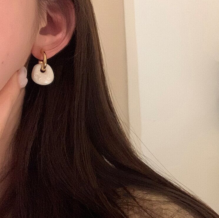 Kaunis Korvarengas ainutlaatuisella tyylillä