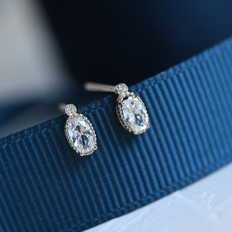 Romanttinen Korvarengas erityisiin hetkiin