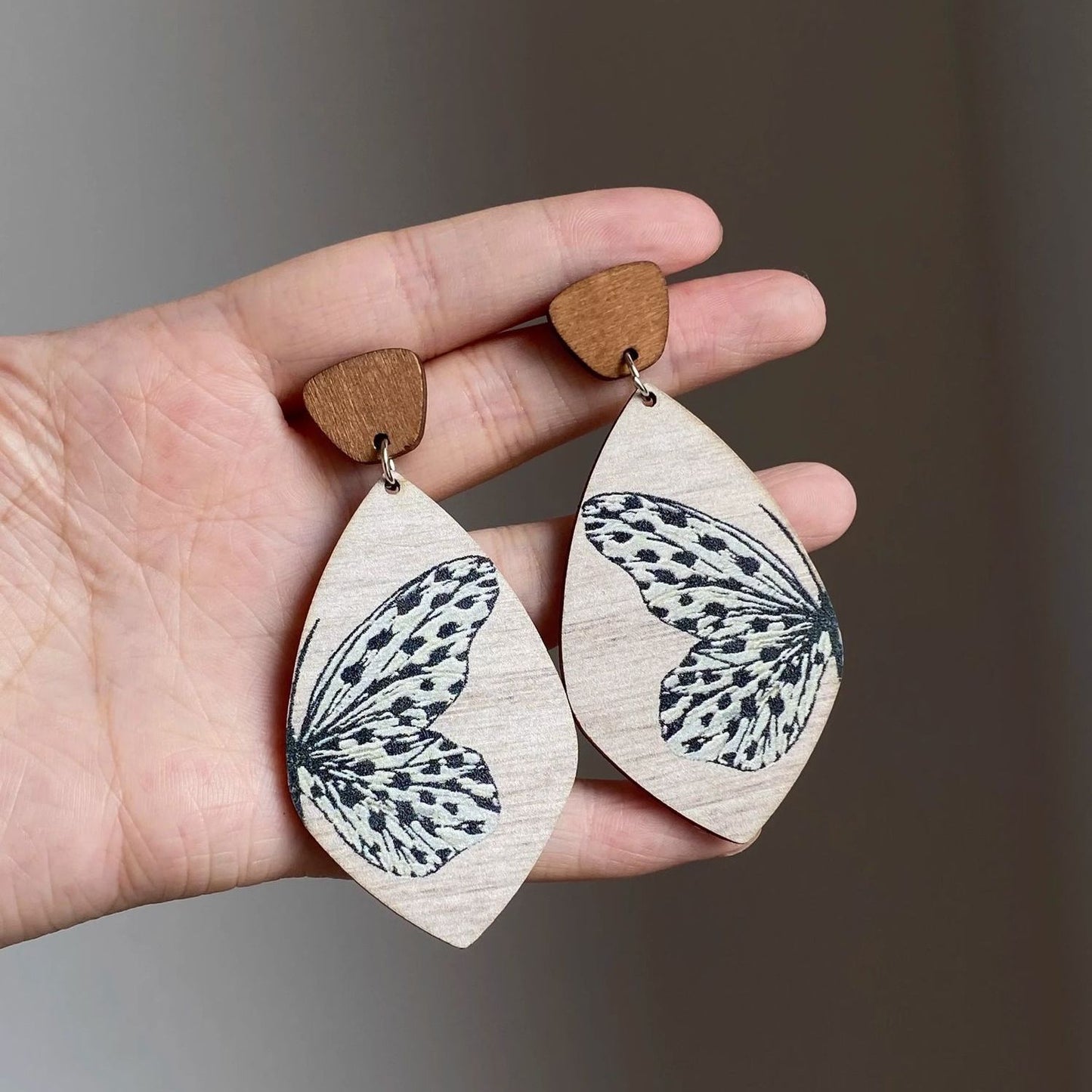 Herkkä käsityö Korvarengas