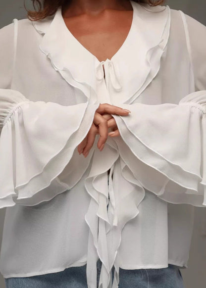 Effortlessly Elegant Garment with a Timeless Design