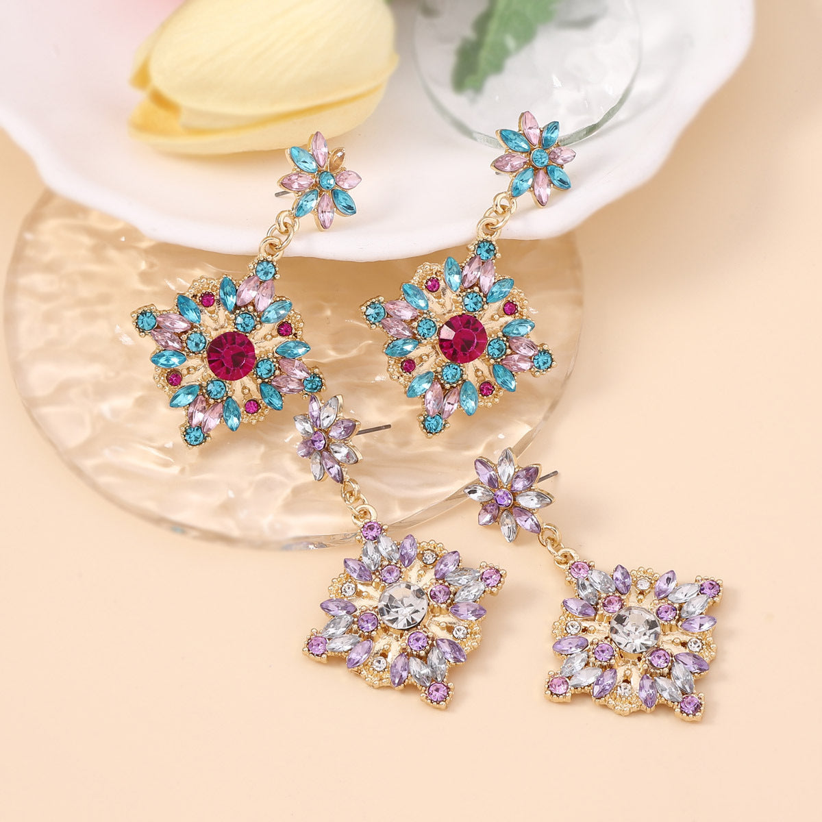 Kaunis Korvarengas ainutlaatuisella tyylillä