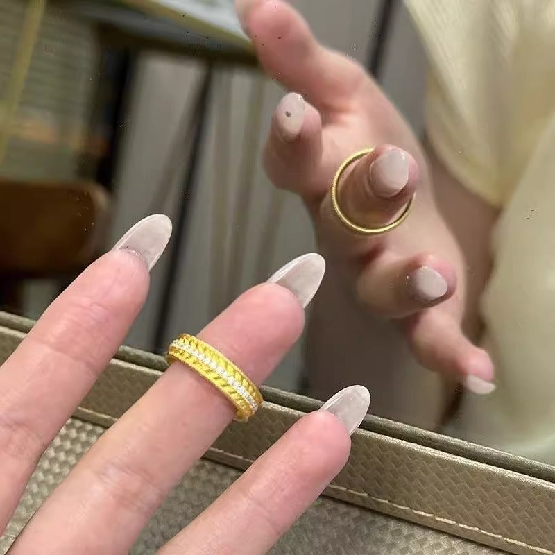 Romanttinen Sormus erityisiin hetkiin