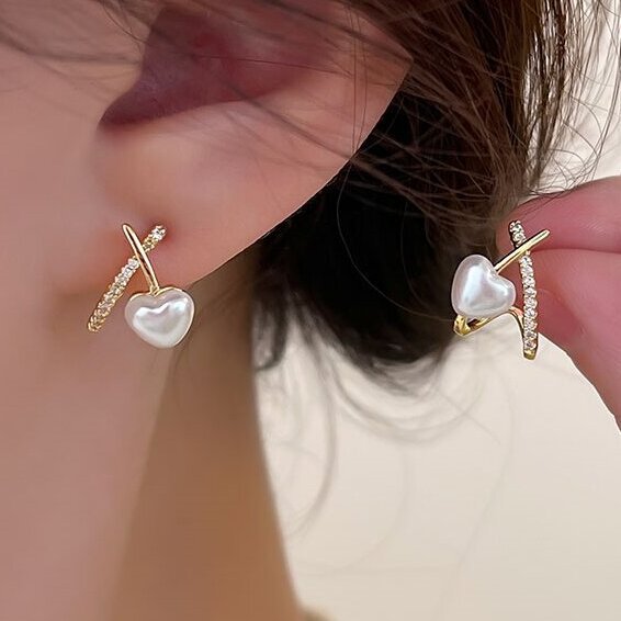 Elegantti Helmi Korvarengas jokaiseen tilaisuuteen