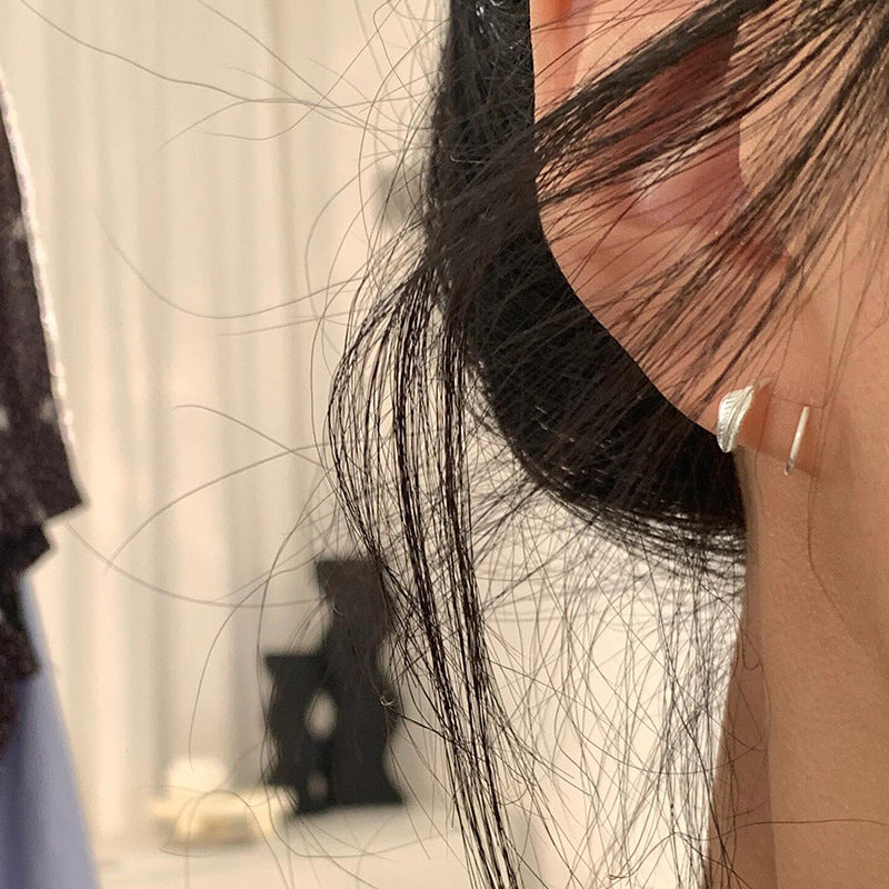 Kaunis Korvarengas ainutlaatuisella tyylillä