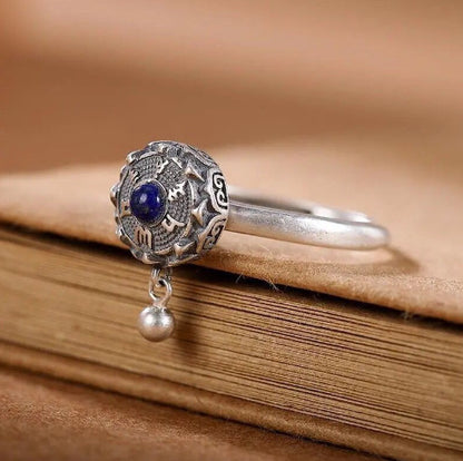 Elegantti Hopea Sormus jokaiseen tilaisuuteen