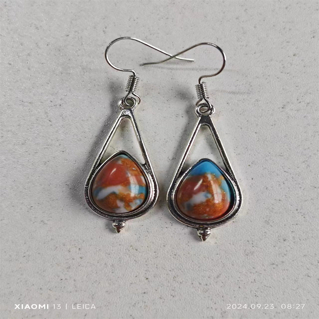 Kaunis Korvarengas ainutlaatuisella tyylillä