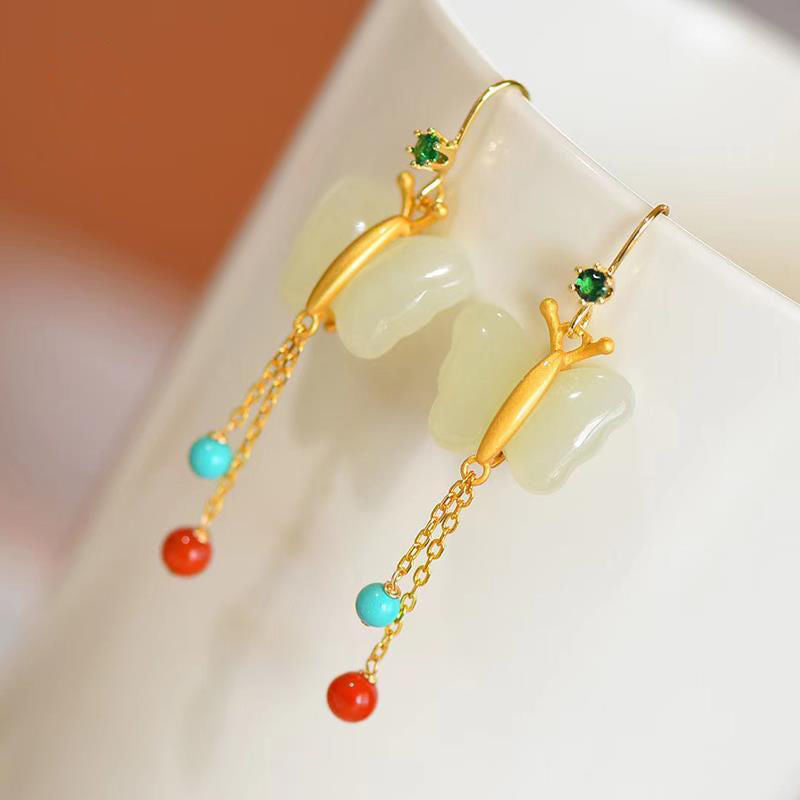 Kaunis Kulta Korvarengas ainutlaatuisella tyylillä