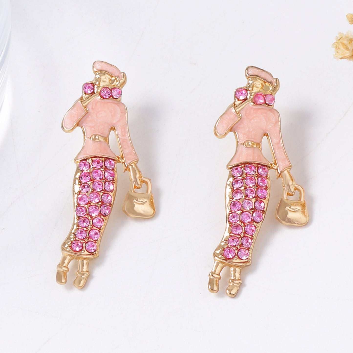 Kaunis Koru ainutlaatuisella tyylillä