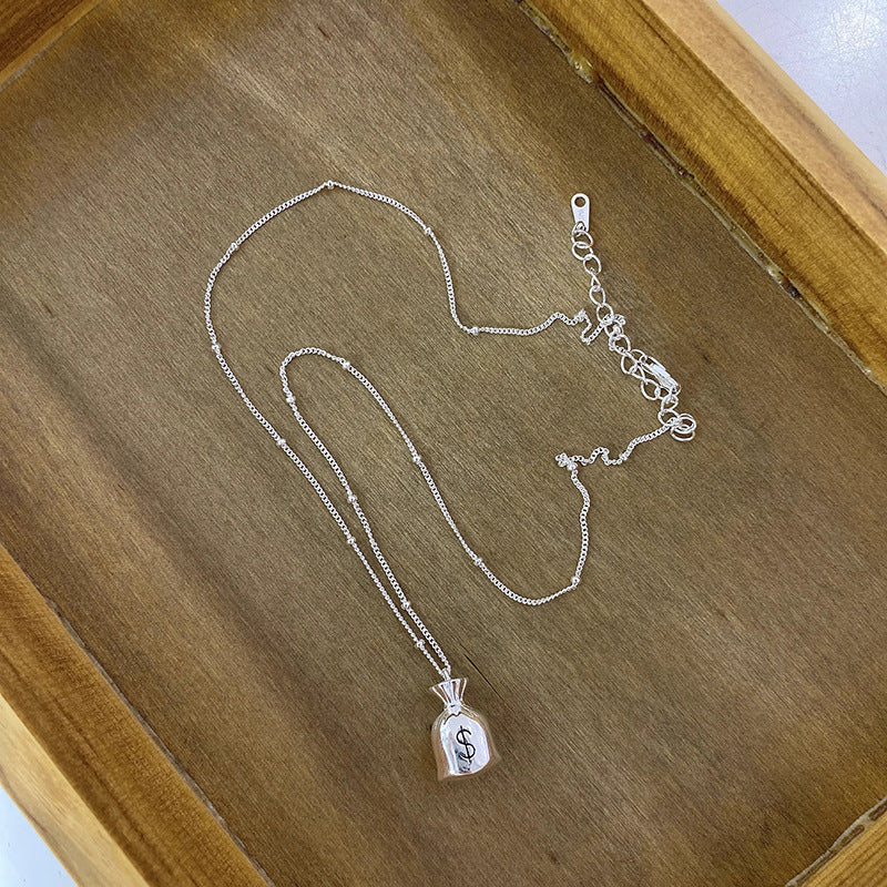 Herkkä käsityö Kaulakoru