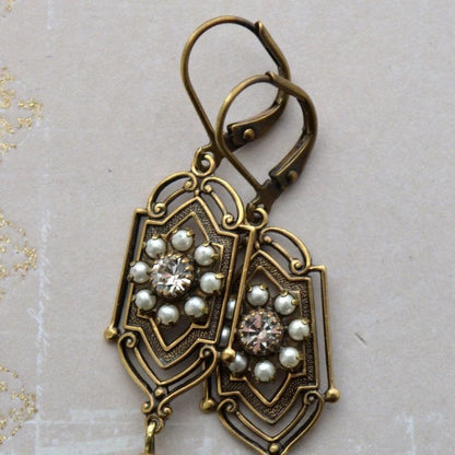 Elegantti Korvarengas jokaiseen tilaisuuteen