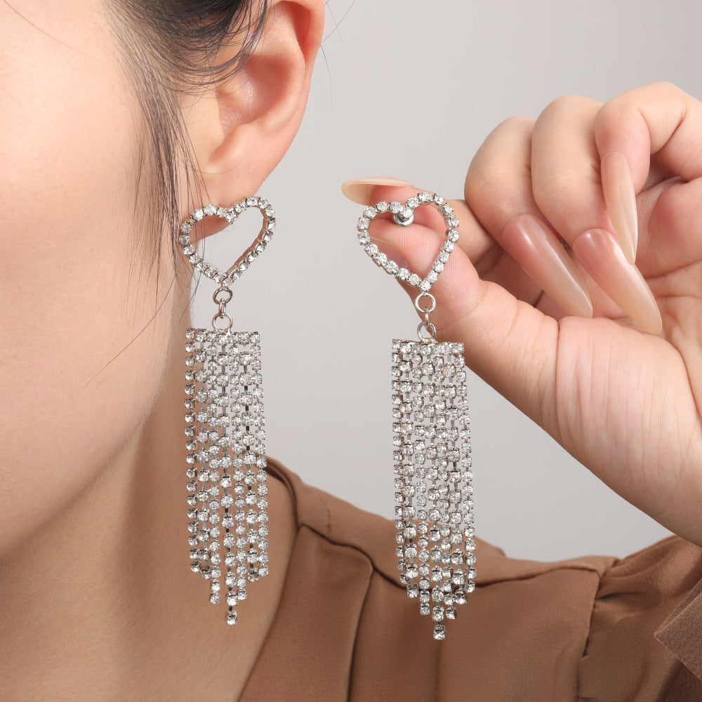 Elegantti Korvarengas jokaiseen tilaisuuteen