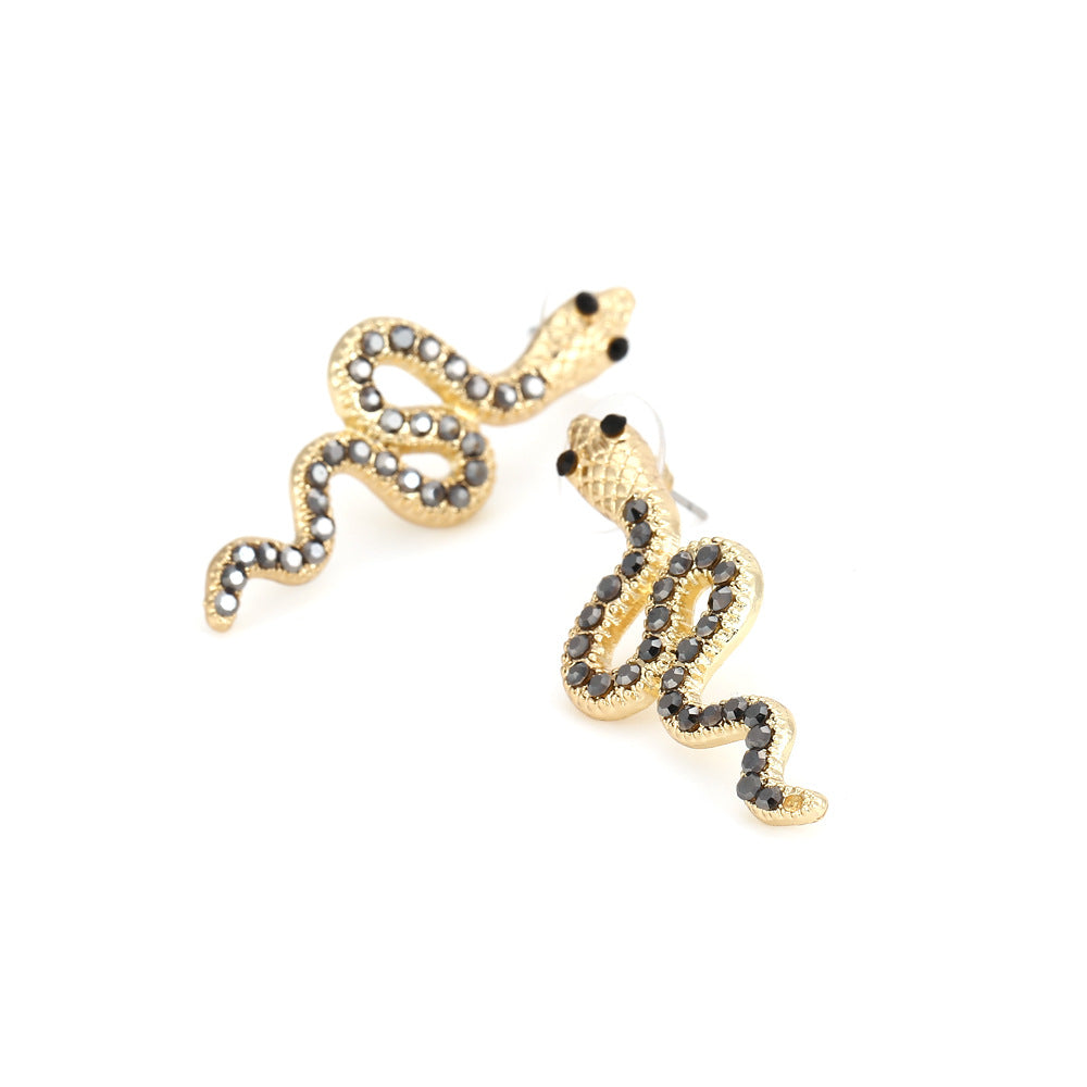 Käsintehty vintage Korvarengas