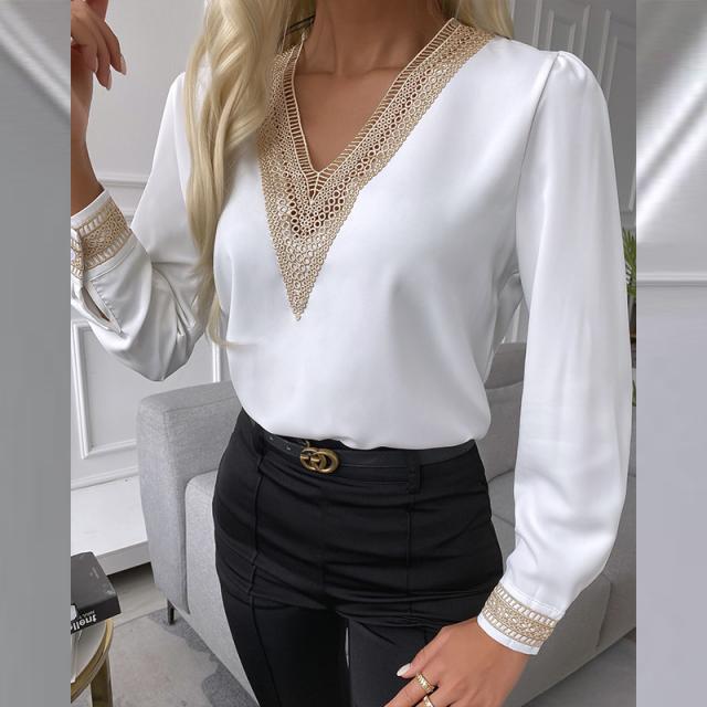 Beautifully Crafted Blouse in a Classic Style