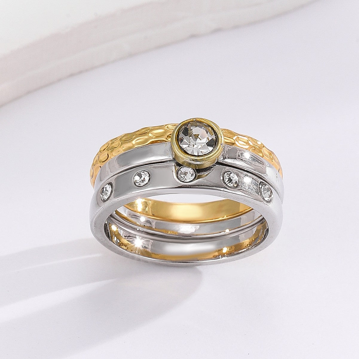 Upea Sormus päivittäiseen käyttöön