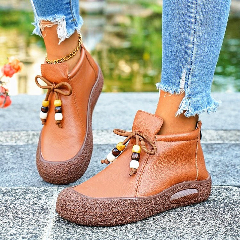 Tyylikkäät Ortopediset Saappaat Ainutlaatuisella Muotoilulla