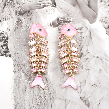 Kaunis Korvarengas ainutlaatuisella tyylillä