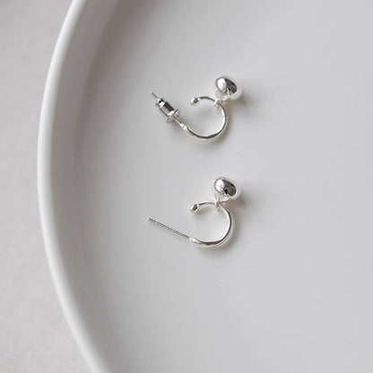 Elegantti Hopea Korvarengas jokaiseen tilaisuuteen