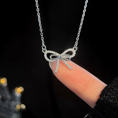 Käsintehty vintage Kaulakoru