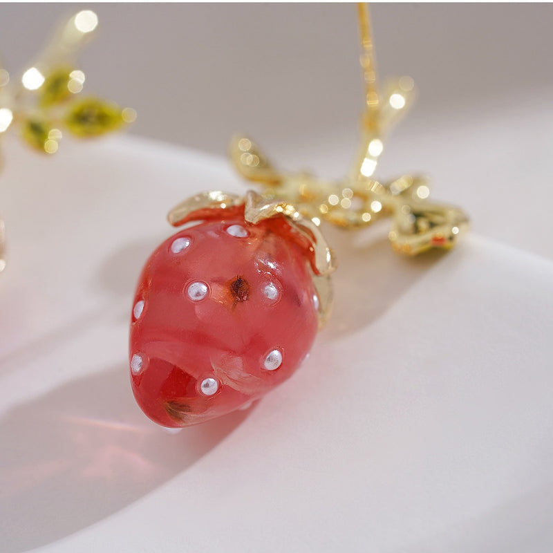 Kaunis Korvarengas ainutlaatuisella tyylillä